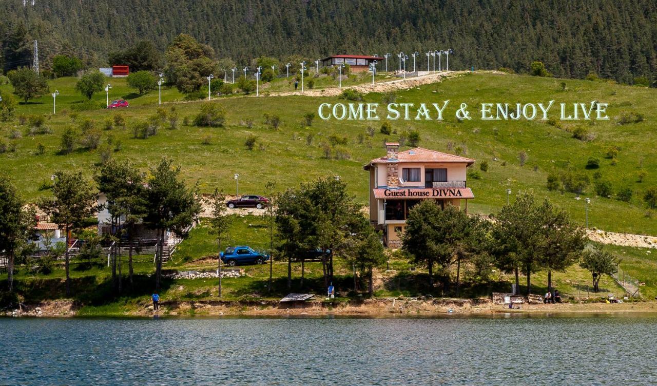 Divna Guest House Dospat Exterior foto